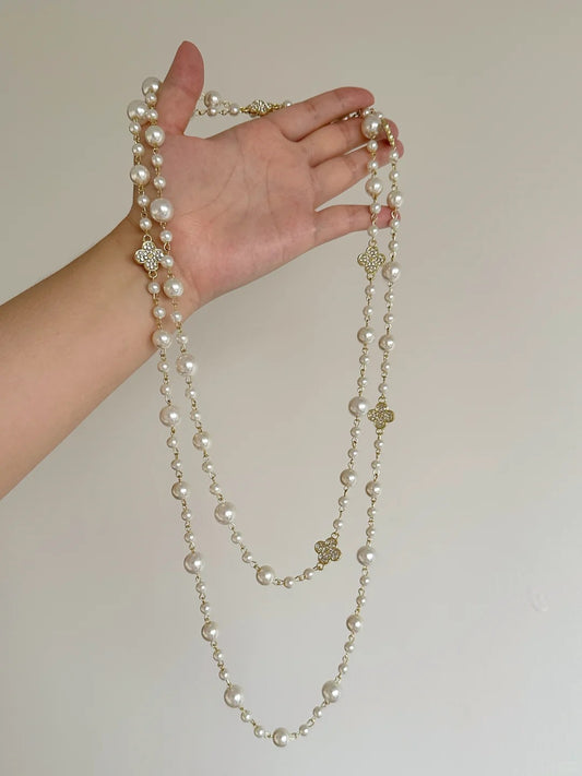 Clover Pearl Necklace