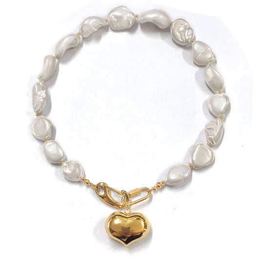 Golden Heart Pearls Necklace
