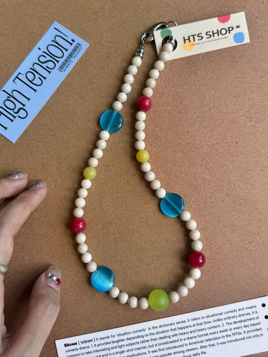 Tri-Primary Beige Necklace