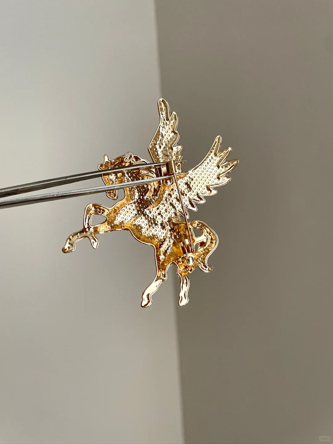 blessing-pegasus-enamel-brooch-high-quality-women-jewelry-clearance-under-10-dollars
