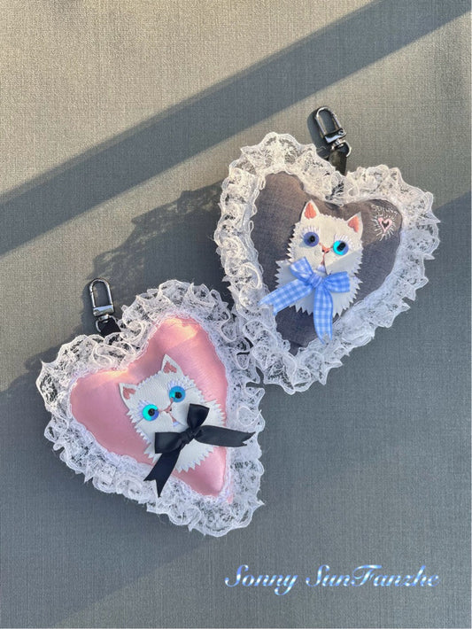 Lace Sweetheart Kitty Heart-Shaped Handmade Charm