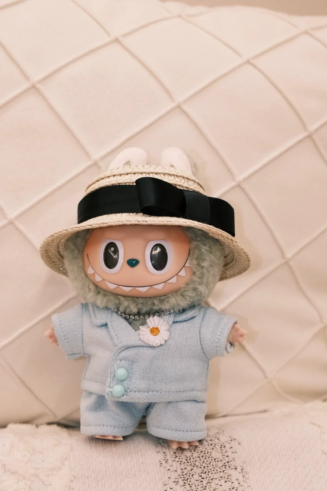 LABUBU ラブブ G-DRAGON風 コーデ ミントカラー サングラス付き Mint Green Labubu Clothes – Handmade Doll Outfit Inspired by G
