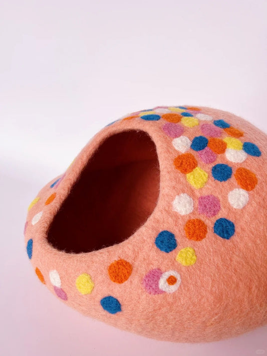 Handmade Wool Felt Polka Dots Cat Cave